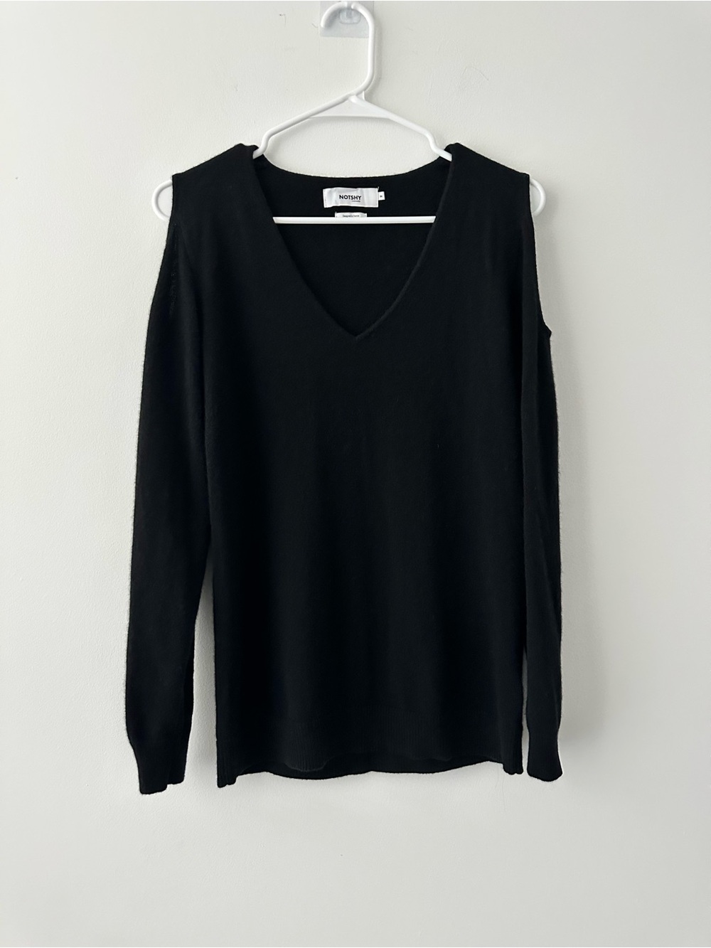 NOTSHY 100% Cashmere Black Cold Shoulder V-Neck Sweater Women’s M - Picture 2 of 14